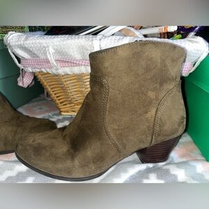 Women's Suede Ankle Boots